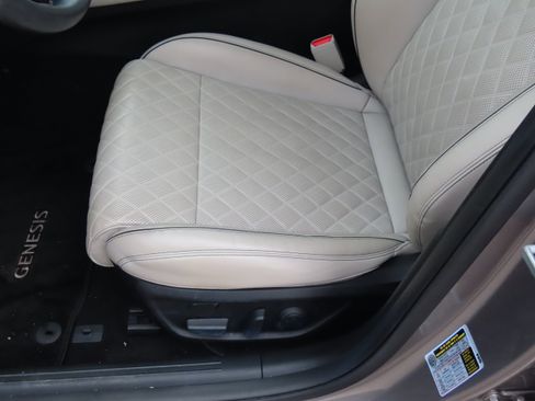 Used 2023 Genesis G70 3.3T w/ Sport Prestige Package image 37