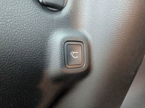 New 2026 Jeep Compass Trailhawk w/ Sun, Sound & Navigation Group image 39