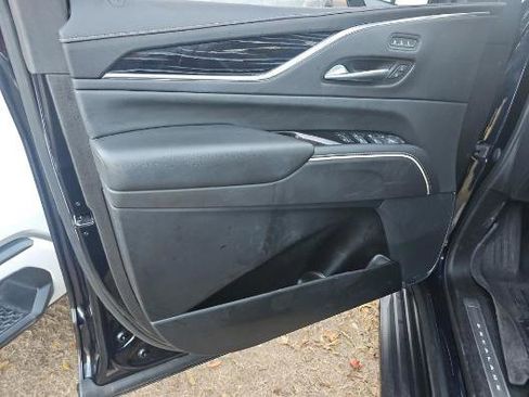 Used 2021 Cadillac Escalade Sport w/ Driver Assist Tech Package image 9