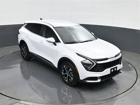 Used 2024 Kia Sportage EX image 15