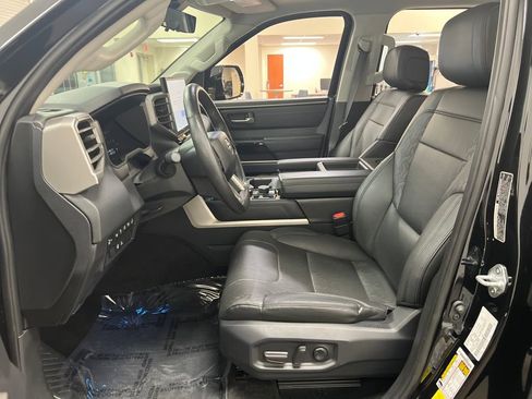 Used 2024 Toyota Tundra Limited image 11