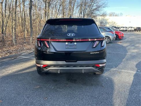 Certified 2022 Hyundai Tucson Limited w/ Cargo Package image 4