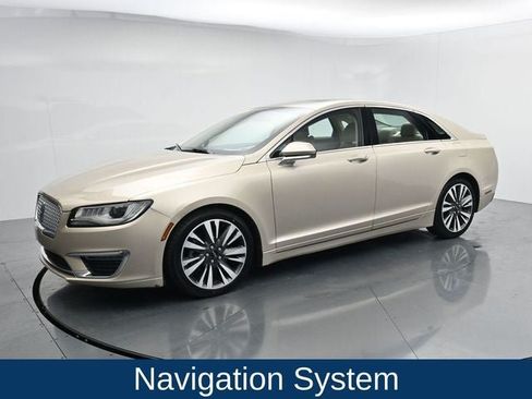 Used 2017 Lincoln MKZ Select w/ Select Plus Package FWD image 5