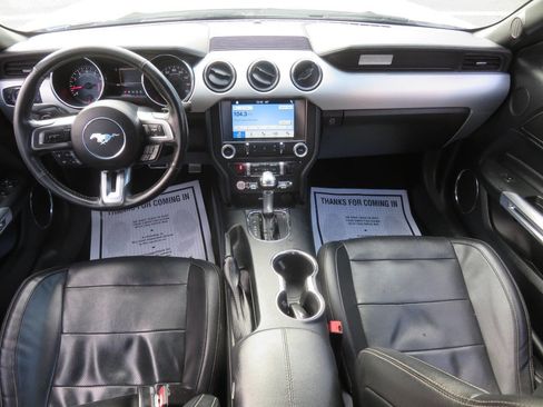 Used 2017 Ford Mustang Premium image 19