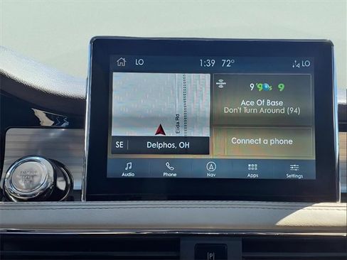 Used 2021 Lincoln Corsair AWD w/ Premium Package image 22