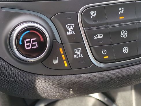 Used 2025 Chevrolet Malibu LT image 23