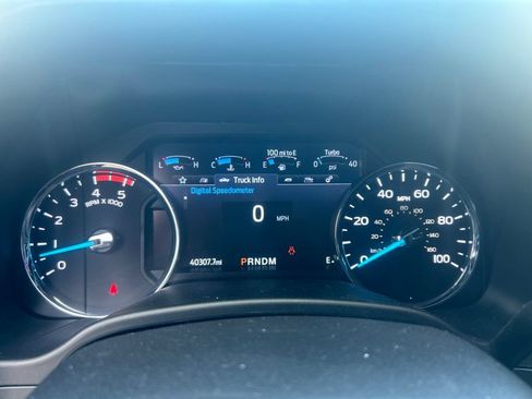 Used 2021 Ford F250 Platinum w/ Tremor Off-Road Package AWD/4WD image 4