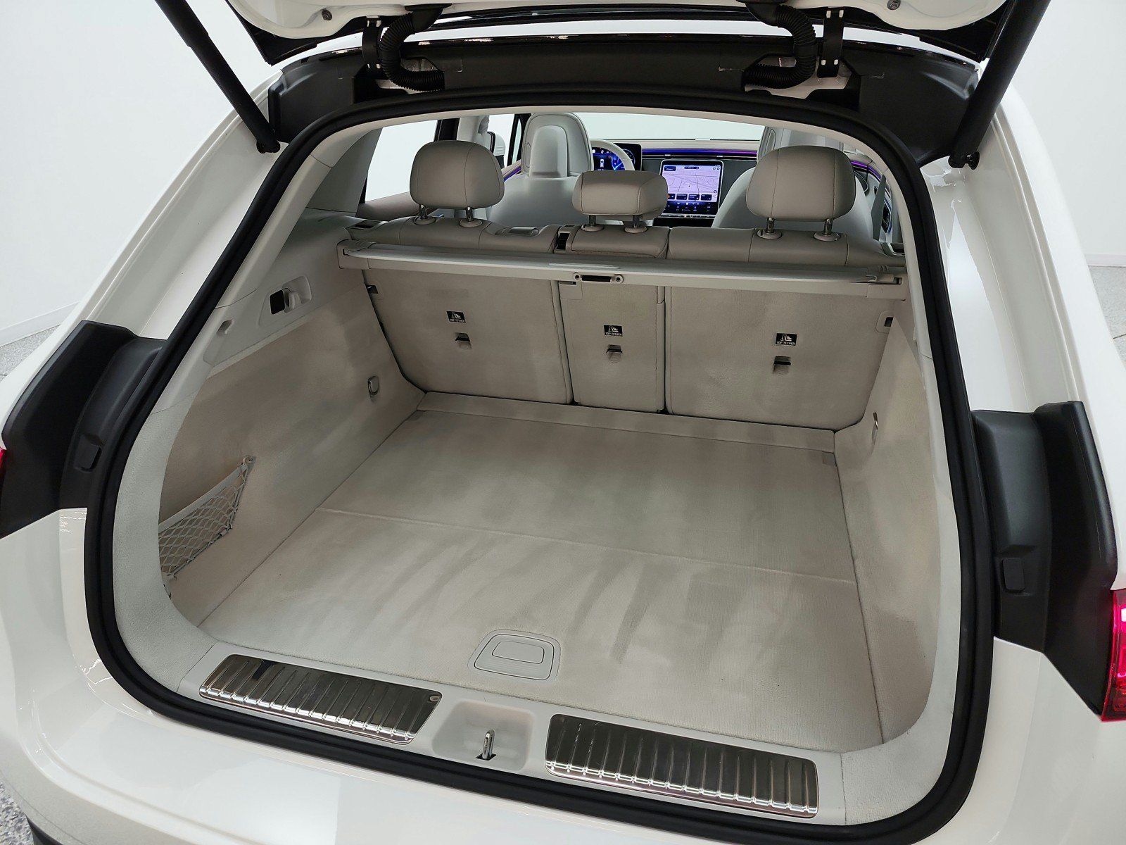 Certified 2023 Mercedes-Benz EQE 350+ SUV image 21