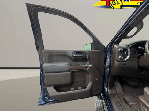 Used 2020 GMC Sierra 1500 Denali w/ Denali Ultimate Package AWD/4WD image 6