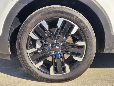 Certified 2024 Kia Telluride SX Prestige image 10