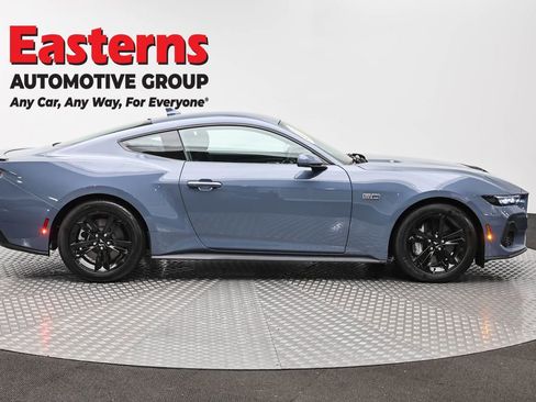 Used 2025 Ford Mustang GT RWD image 4