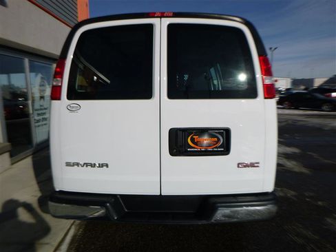 Used 2024 GMC Savana 2500 w/ Driver Convenience Package image 19