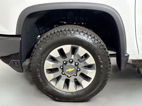 New 2026 Chevrolet Silverado 2500 Custom w/ Custom Value Package AWD/4WD image 19