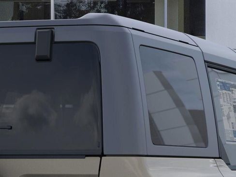 New 2025 Ford Bronco 4-Door image 25