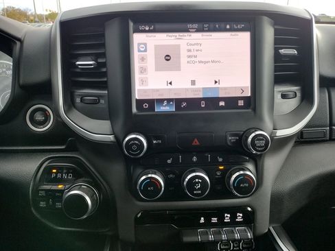 Used 2022 RAM 1500 Big Horn image 10