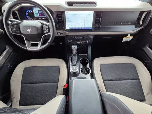 Used 2023 Ford Bronco Wildtrak AWD/4WD image 9
