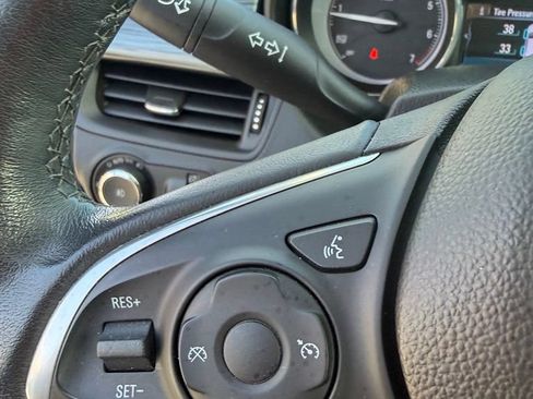 Used 2019 Buick Envision Essence FWD image 15