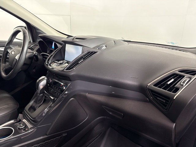 Used 2015 Ford Escape Titanium w/ Equipment Group 301A AWD/4WD image 34