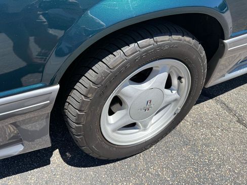 Used 1992 Ford Mustang GT RWD image 5