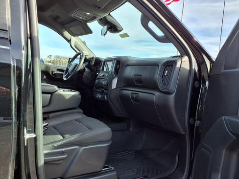 Used 2025 Chevrolet Silverado 1500 Custom Trail Boss image 28