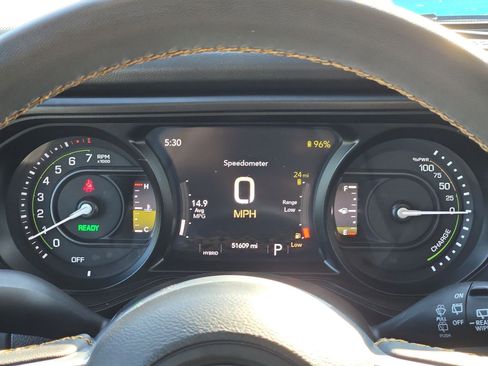 Used 2024 Jeep Wrangler Unlimited Sahara AWD/4WD image 20