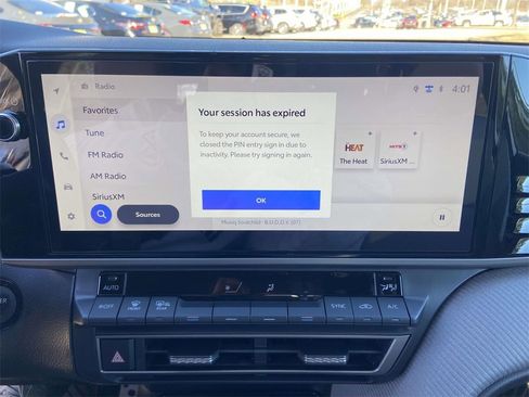 Used 2025 Toyota Camry SE image 21