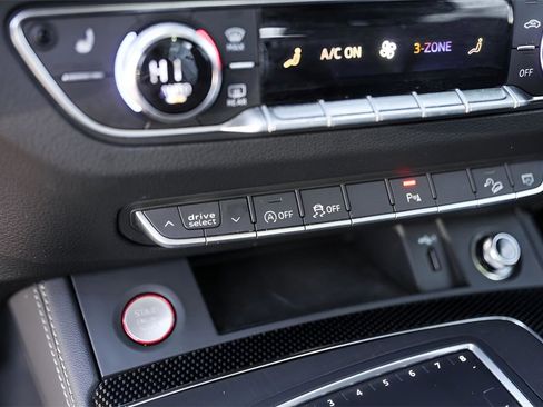 Used 2020 Audi SQ5 Premium Plus image 19