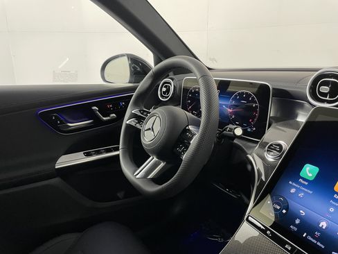 Used 2026 Mercedes-Benz GLC 300 image 10