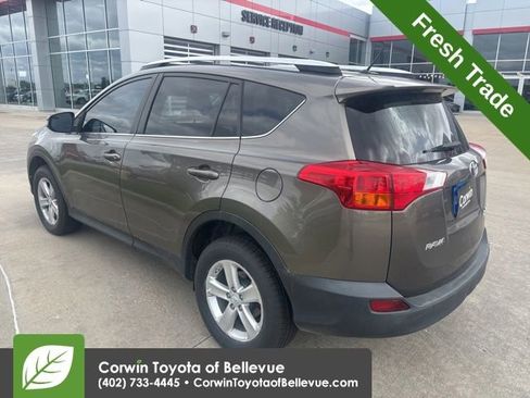 Used 2013 Toyota RAV4 XLE AWD/4WD image 6