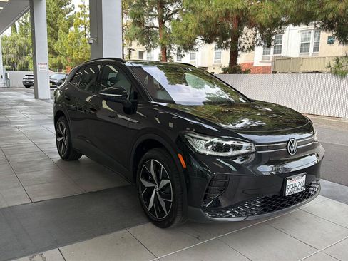 Certified 2023 Volkswagen ID.4 Pro S AWD/4WD image 7