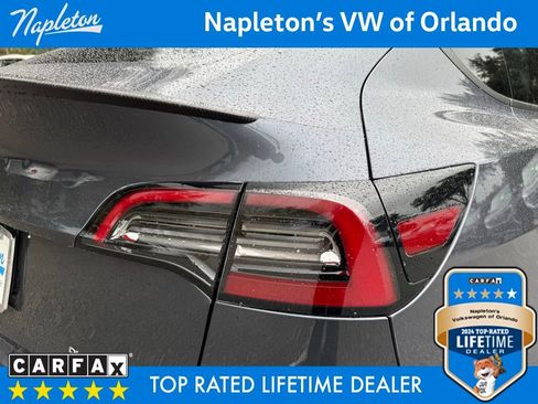 Used 2023 Tesla Model Y Performance image 13