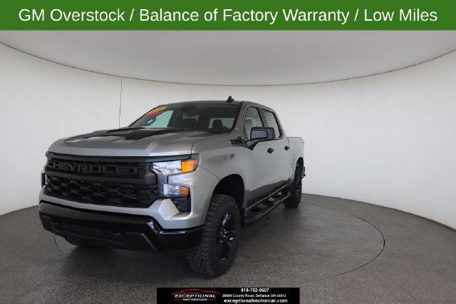 Used 2026 Chevrolet Silverado 1500 Custom Trail Boss w/ Dark Appearance Package AWD/4WD image 1