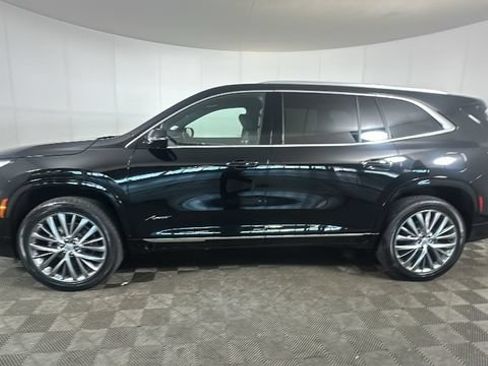 Used 2025 Buick Enclave Avenir w/ Trailering Package, 5000 lbs. FWD image 5