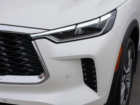 Certified 2025 INFINITI QX60 Luxe image 16