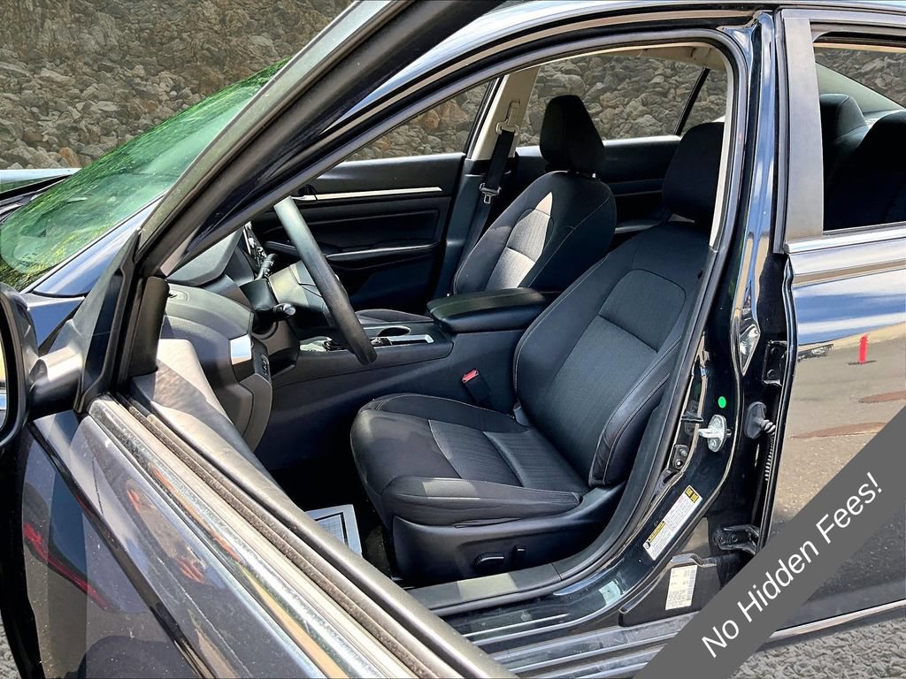 Used 2022 Nissan Altima 2.5 SV FWD image 23