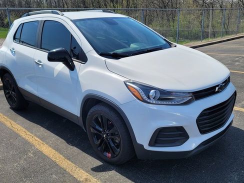 Used 2018 Chevrolet Trax LT w/ Redline Edition image 8