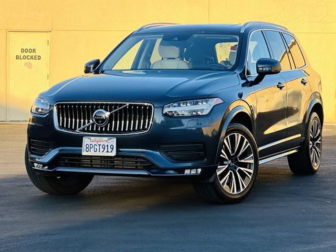 Used 2020 Volvo XC90 T6 Momentum AWD/4WD image 3