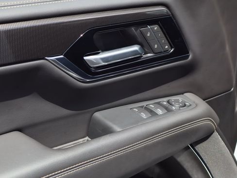 Certified 2026 GMC Yukon Elevation w/ LPO, Floor Liner Package RWD image 21