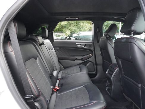 Used 2022 Ford Edge ST-Line image 37