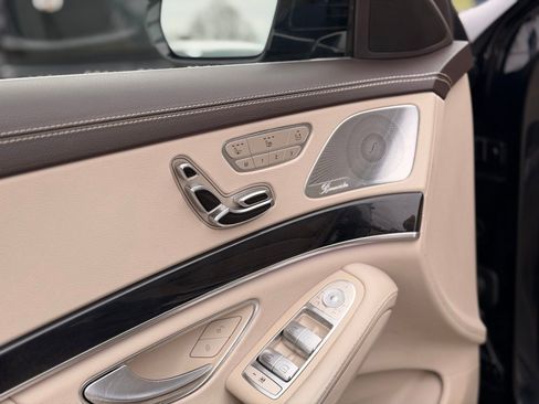 Used 2020 Mercedes-Benz S 560 4MATIC Sedan image 19