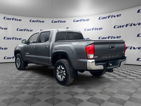 Used 2016 Toyota Tacoma TRD Off-Road w/ Towing Package image 3