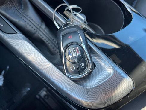 Used 2025 Buick Envista Sport Touring image 25