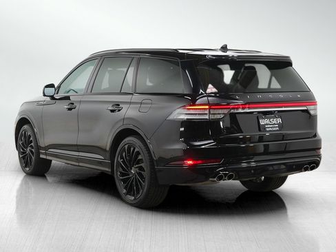 Used 2024 Lincoln Aviator Reserve w/ Equipment Group 201A image 3