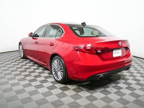 Used 2019 Alfa Romeo Giulia Ti w/ Quick Order Package 22Z Lusso image 30