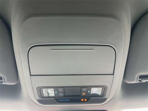 Certified 2024 Ford F350 XLT w/ FX4 Off-Road Package image 7