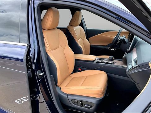 Used 2025 Lexus RX 350 Premium Plus w/ Accessory Package (Z1) FWD image 9
