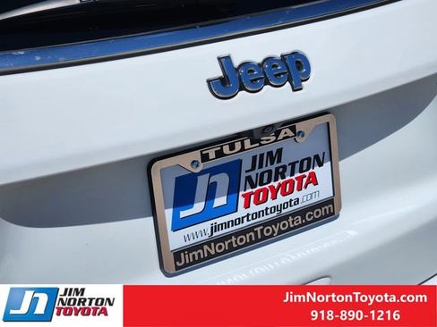 Used 2025 Jeep Compass Limited AWD/4WD image 11