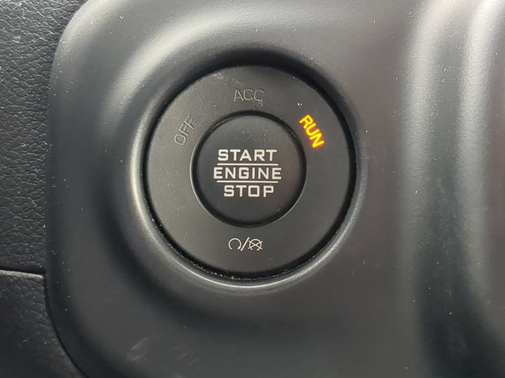 Used 2023 Jeep Wrangler Sport AWD/4WD image 30
