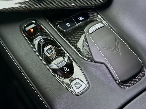 Used 2024 Chevrolet Corvette Stingray Preferred Cpe w/ 2LT RWD image 17
