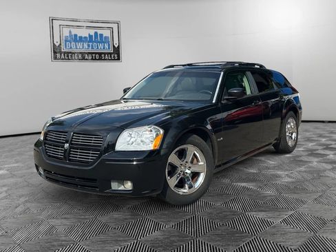 Used 2007 Dodge Magnum R/T w/ Convenience Group II RWD image 2
